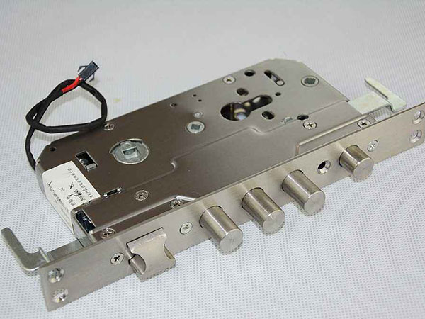 禅城24小时上门开锁公司